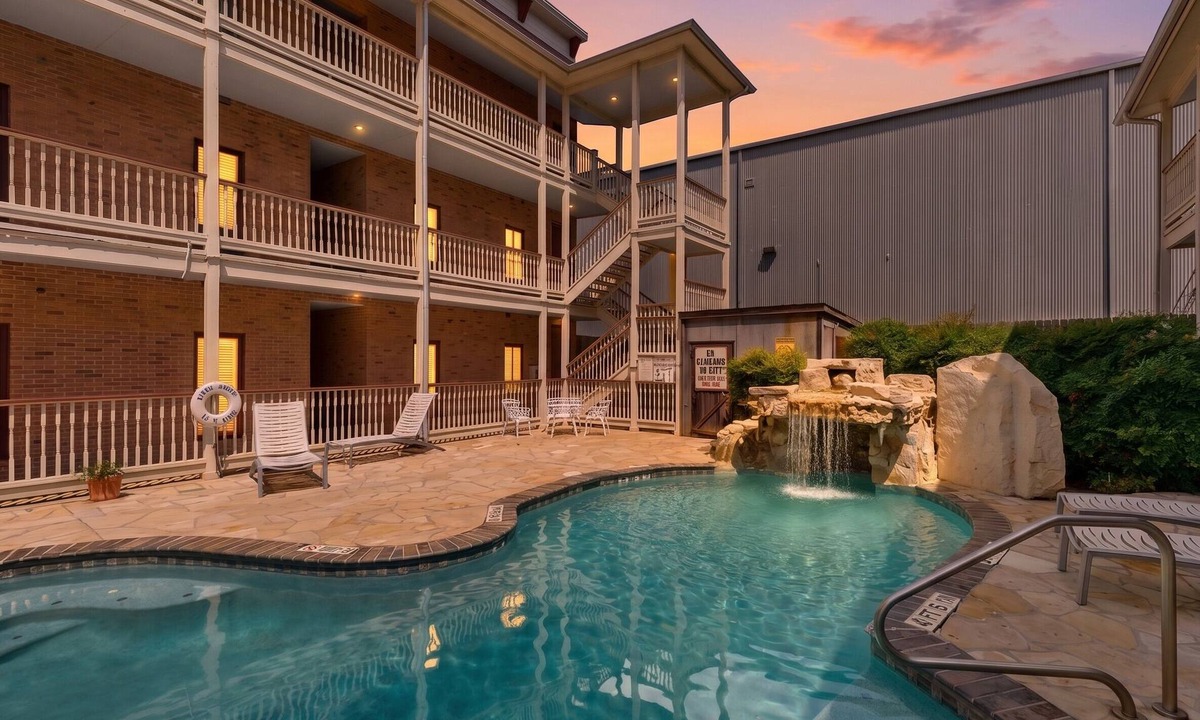 Gruene Condo | Gruene Envy – a first floor Poolside Condo with Guadalupe River Access