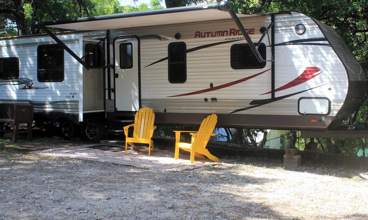Gruene House | Gruene River Glamping - High & Dry