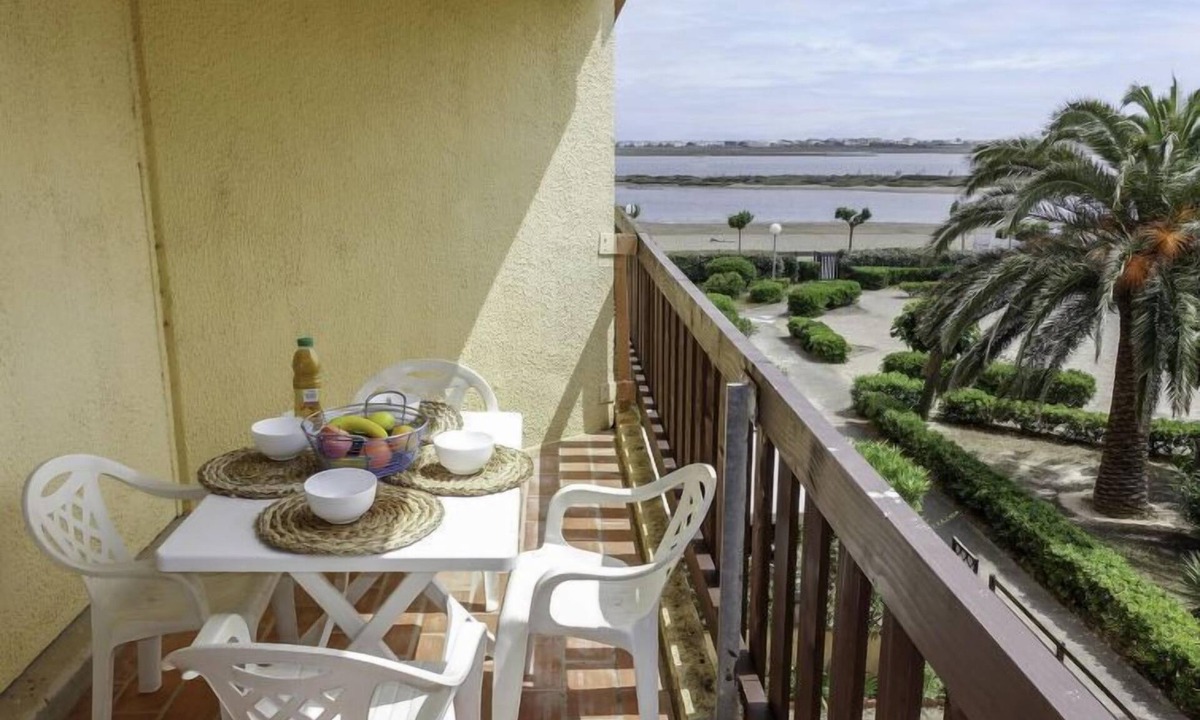 Gruissan Apartment | Gruissan Plage by Interhome
