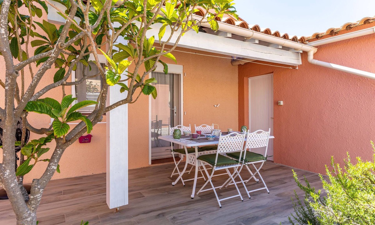 Les Ayguades House | Gruissanne - Maison avec piscine, à 150m de la plage