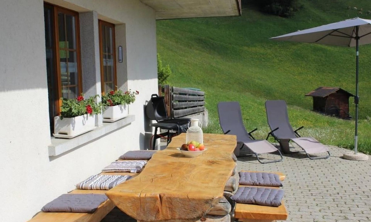 Nuegg Apartment | Gsässweid by Interhome
