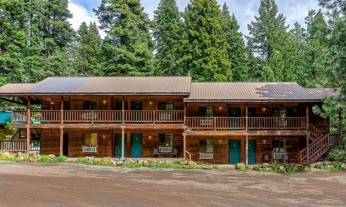 Ashland House | GS Lodge Room 5~ Jacuzzi Bathtub