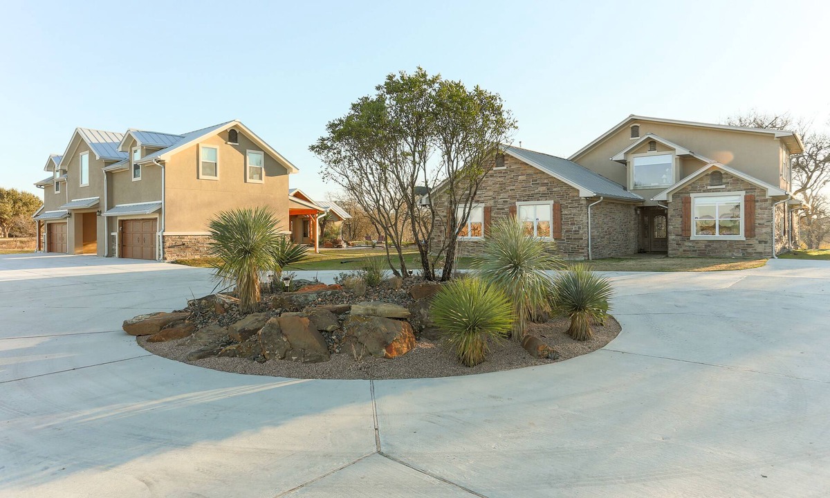 New Braunfels House | Guadalupe River Ranch - Huge waterfront house with private pool on 63 acres.