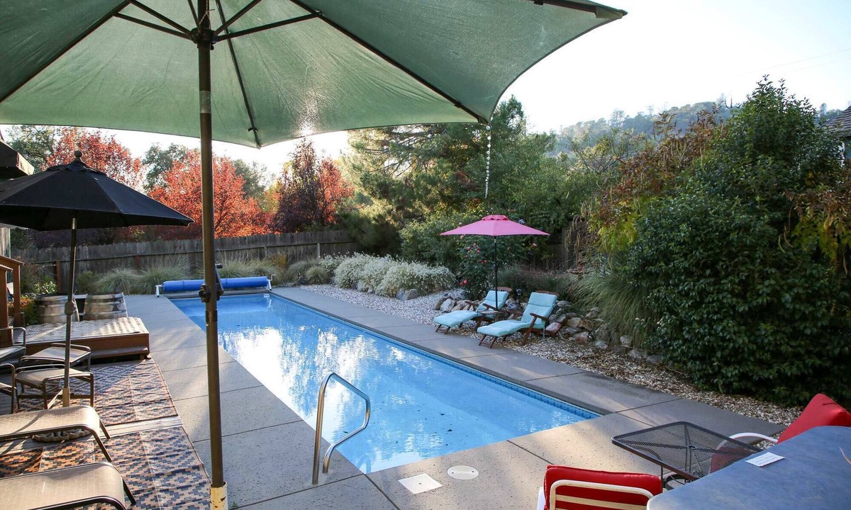 Douglas Flat House | Guadalupe's Garden -