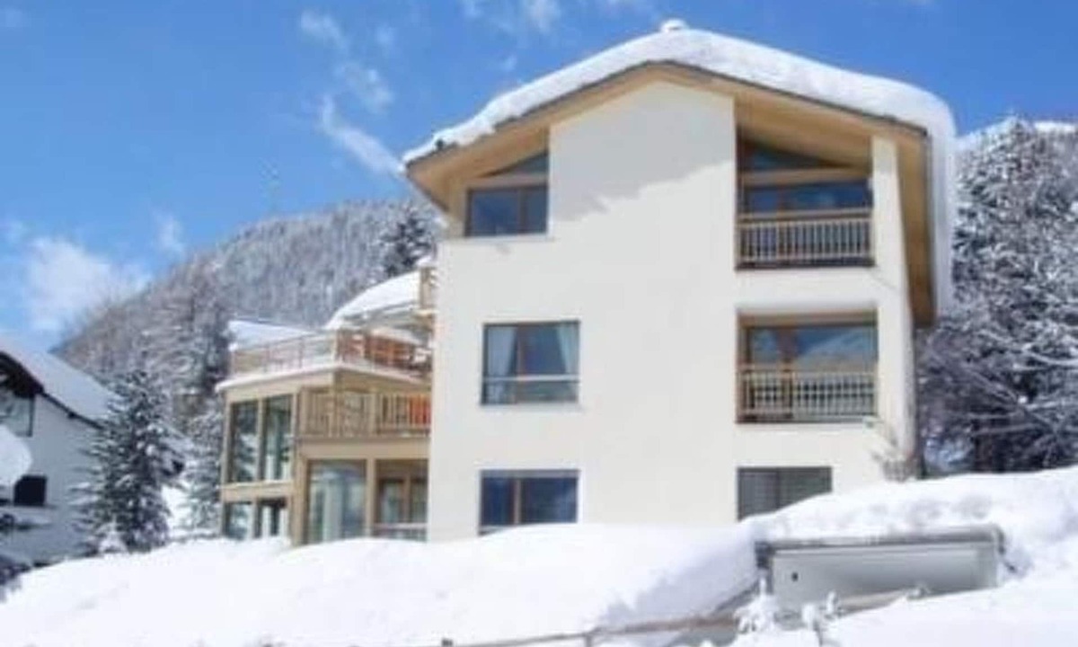 Celerina-Schlarigna Apartment | Guardamunt 4 by Interhome