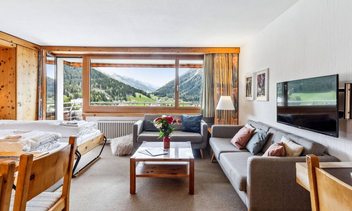 Meierhof Apartment | Guardaval Apt 502 by Interhome