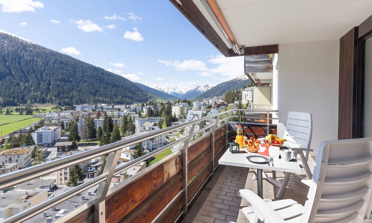 Meierhof Apartment | Guardaval Apt 602 by Interhome