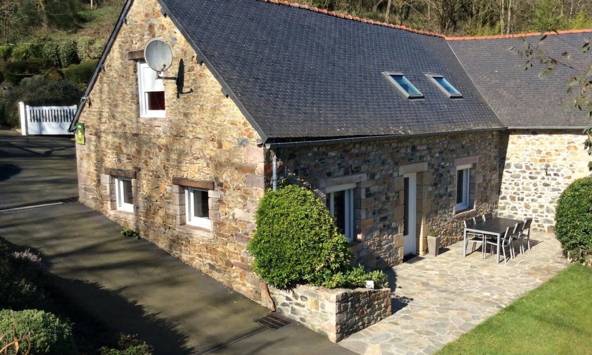 Henanbihen House | Gue Ravily - HENANBIHEN