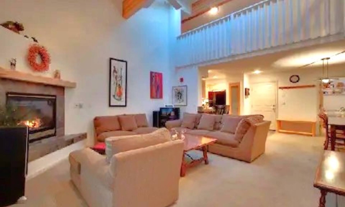Olympic Valley Condo | Guest Favorite! Super Accommodations! Excellent Location! Tavern Inn #54!