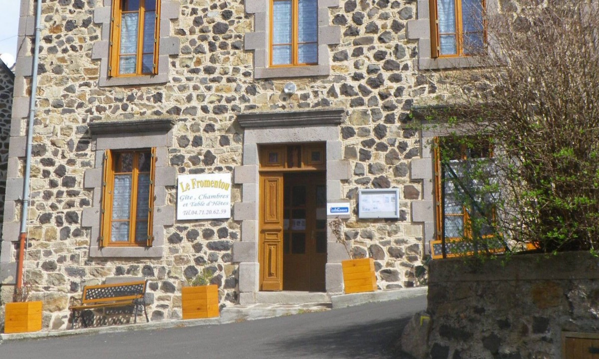 Peyrusse House | Guest house 15 pers