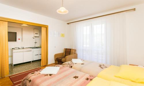 Babin Kuk House | Guest House Bridge View