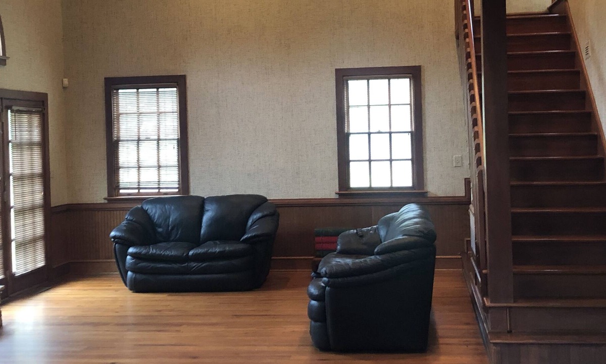 Whitsett Cabin | Guest House Cabin