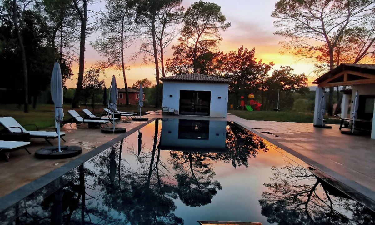 Saint-Paul-en-Foret Bed & Breakfast | Guest house-La Brise Provençale