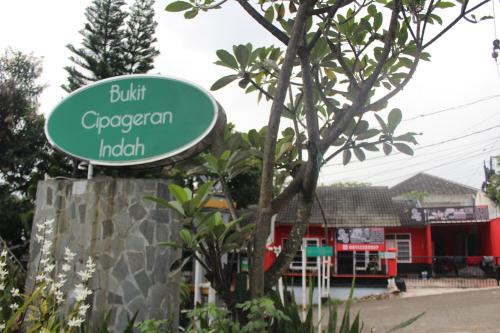 Ngamprah House | Guest House Griya Mas BCI A 39A