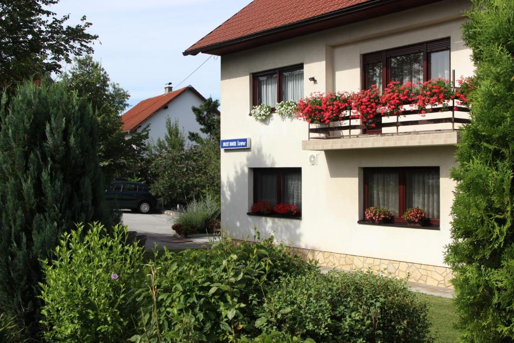 Slunj House | Guest House Izvor