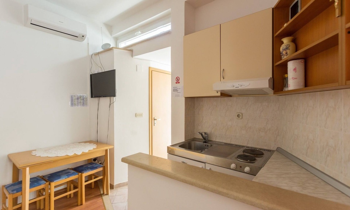 Gornji Kono Apartment | Guest House Luce - Studio with Terrace and Sea View