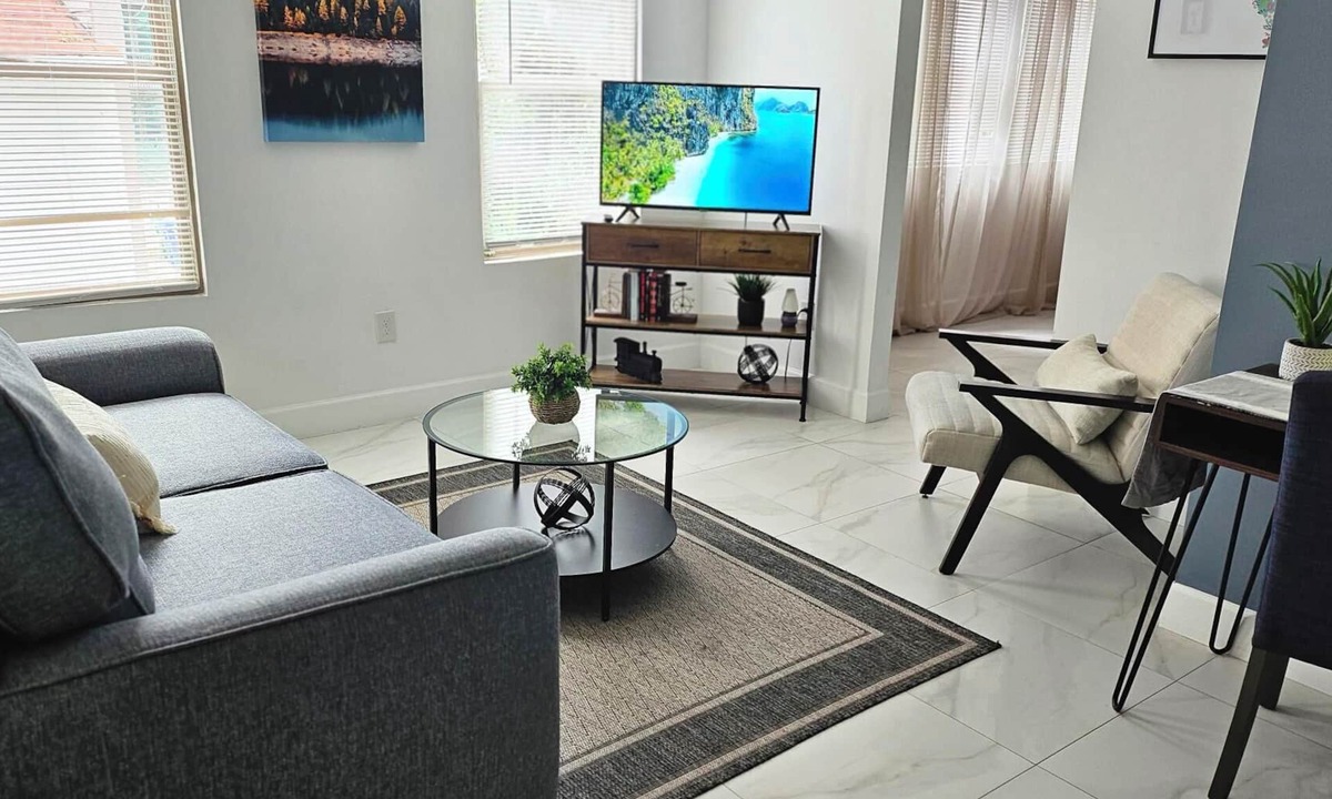 Downtown Miami House | Guest house near Downtown Miami