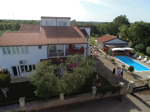 Valica Bed & Breakfast | Guest House Soši