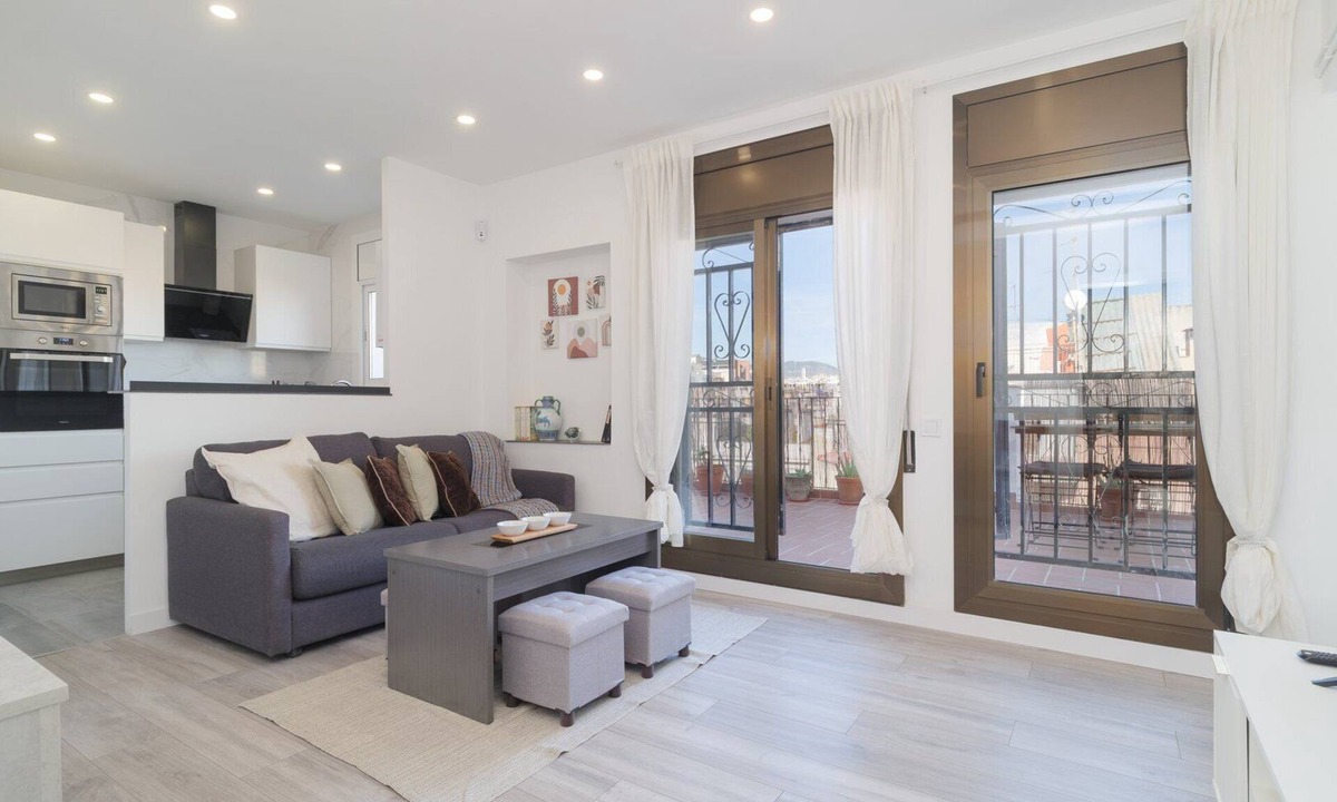El Raval Apartment | Guest Ready ‑ Bright & Stylish Flat w/3 Terraces
