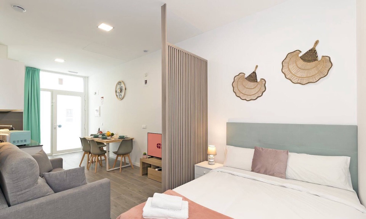 Poblats Maritims Apartment | Guest Ready- Modern Apartment near the beach