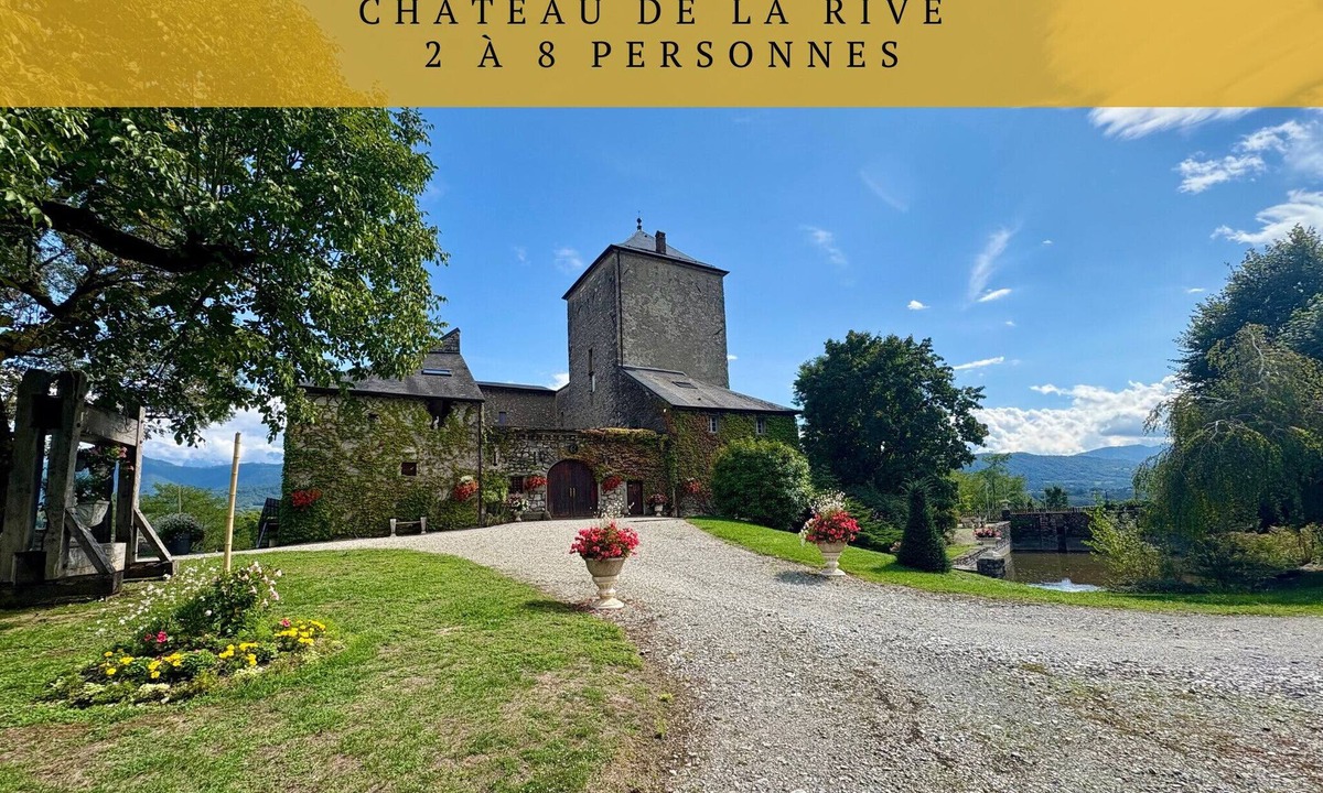 Cruet Bed & Breakfast | Guest Room - Château de la Rive - 2 Persons