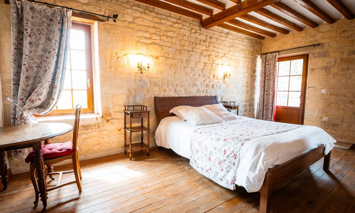Coulombs Bed & Breakfast | Guest Room "Chambre Galopin" with Shared Garden and Wi-Fi
