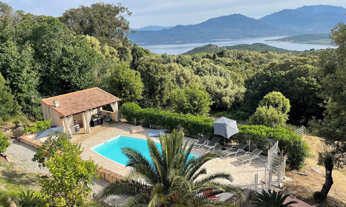 Belvedere-Campomoro Bed & Breakfast | Guest room sea view