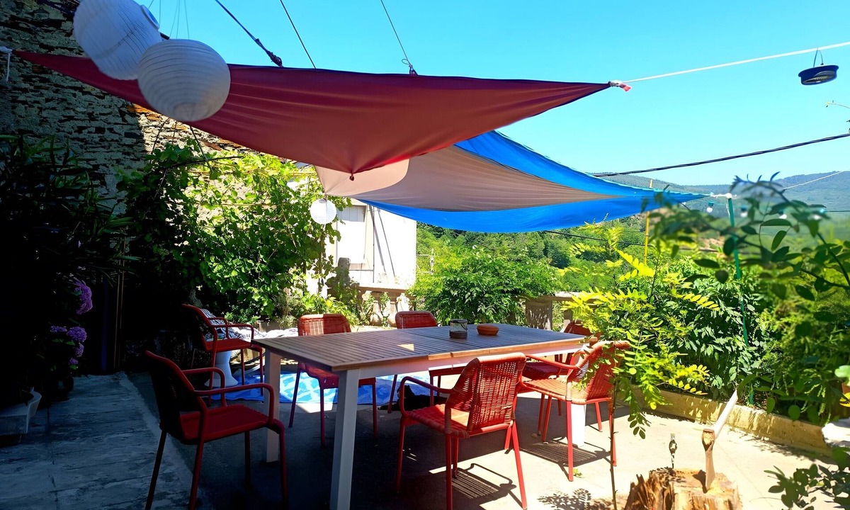 Lespinassiere House | Guest Room “Montagne Noire, Chez 'Pinceau'” – Mountain View, Shared Terrace, Wi-Fi