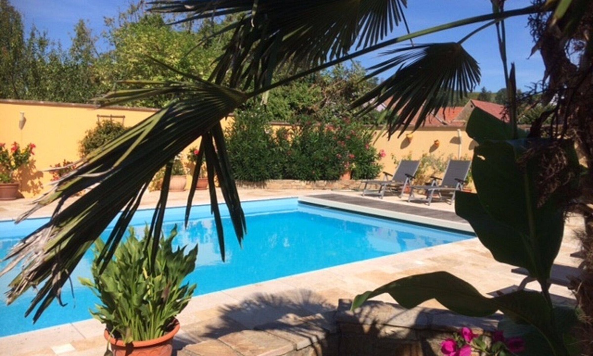 Ettendorf House | guest room with Simone and Christophe