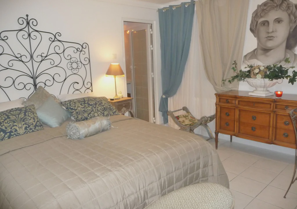 Frejus Plage Bed & Breakfast | Guest Studio Aphrodite, 800m from the beach