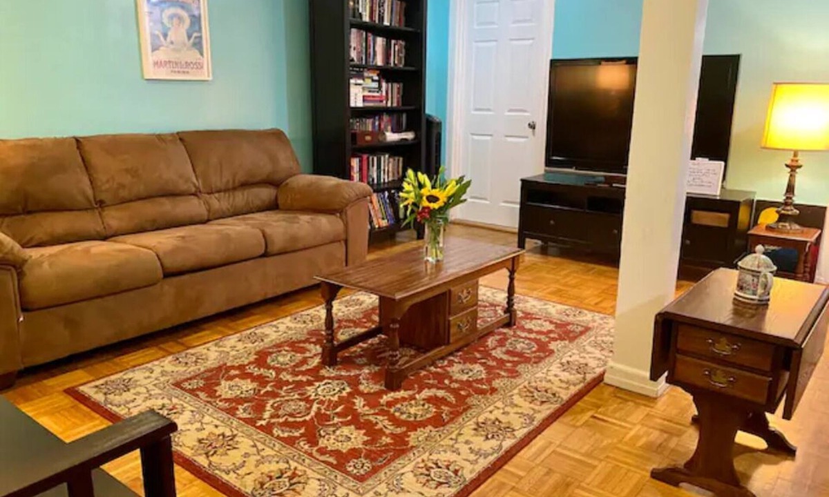 Oyster Bay Cove House | Guest Suite in Oyster Bay