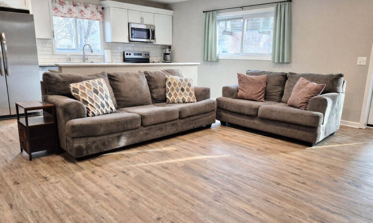 Overland Park House | Guesthouse 2 bedroom Suite in Overland Park