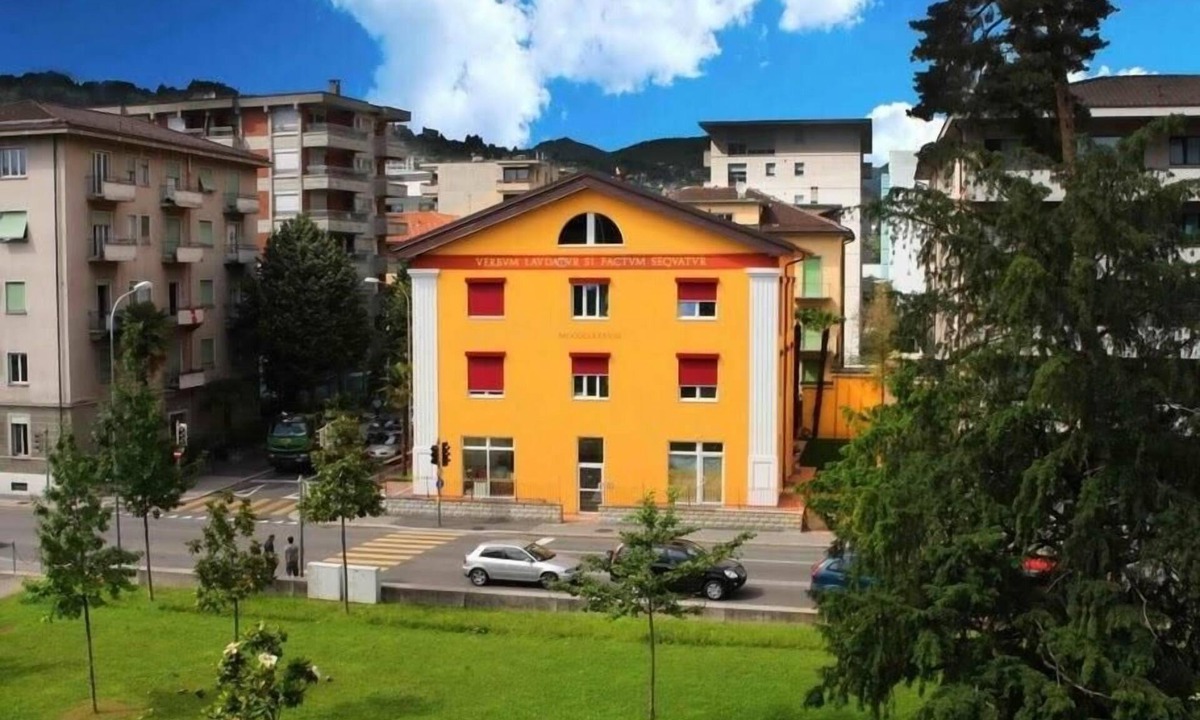 Lugano Apartment | GuestHouse Lugano University