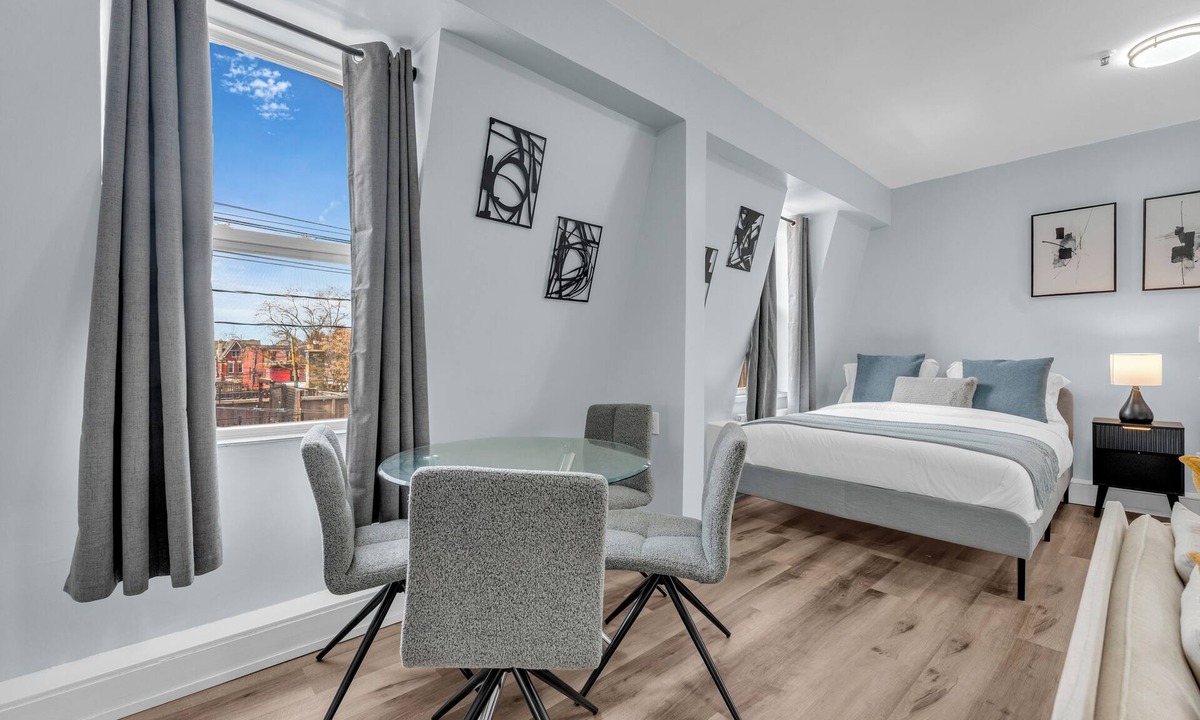 Trinity - Bellwoods Hotel | Guestic Hotel at Queen West