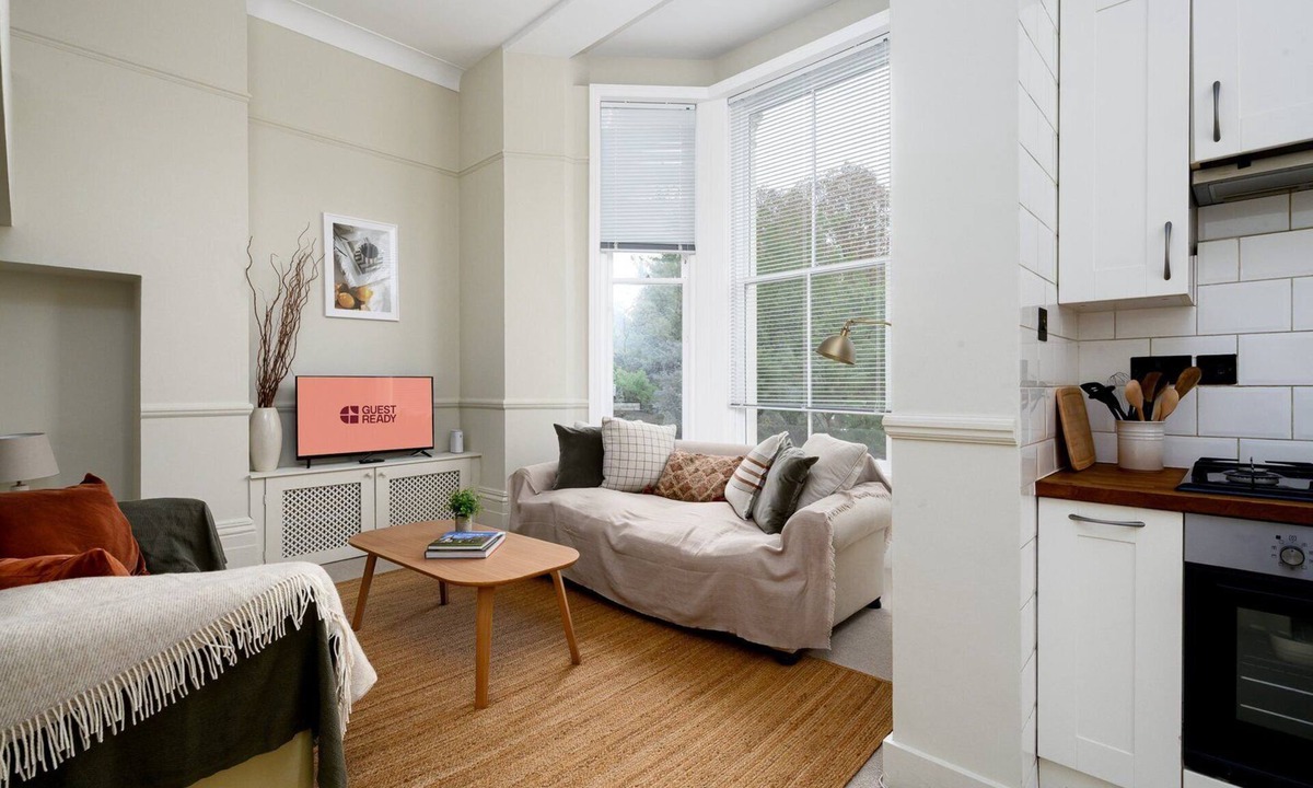 Chiswick Riverside Apartment | GuestReady - Charming Loft Apartment in Chiswick