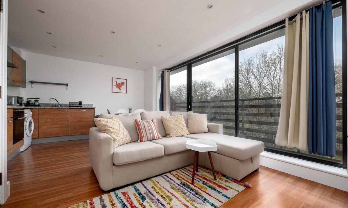 South Camberwell Apartment | GuestReady Essential - Home with Balcony