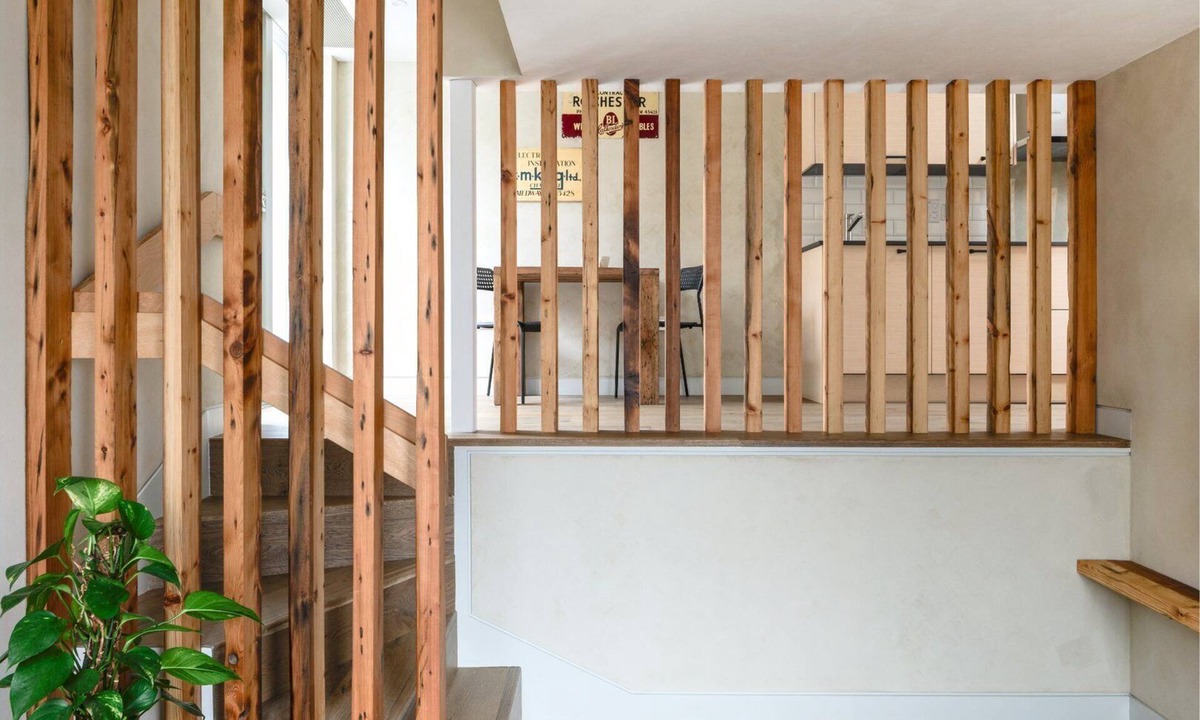 Chatham House | GuestReady Essential - Modern home with garden