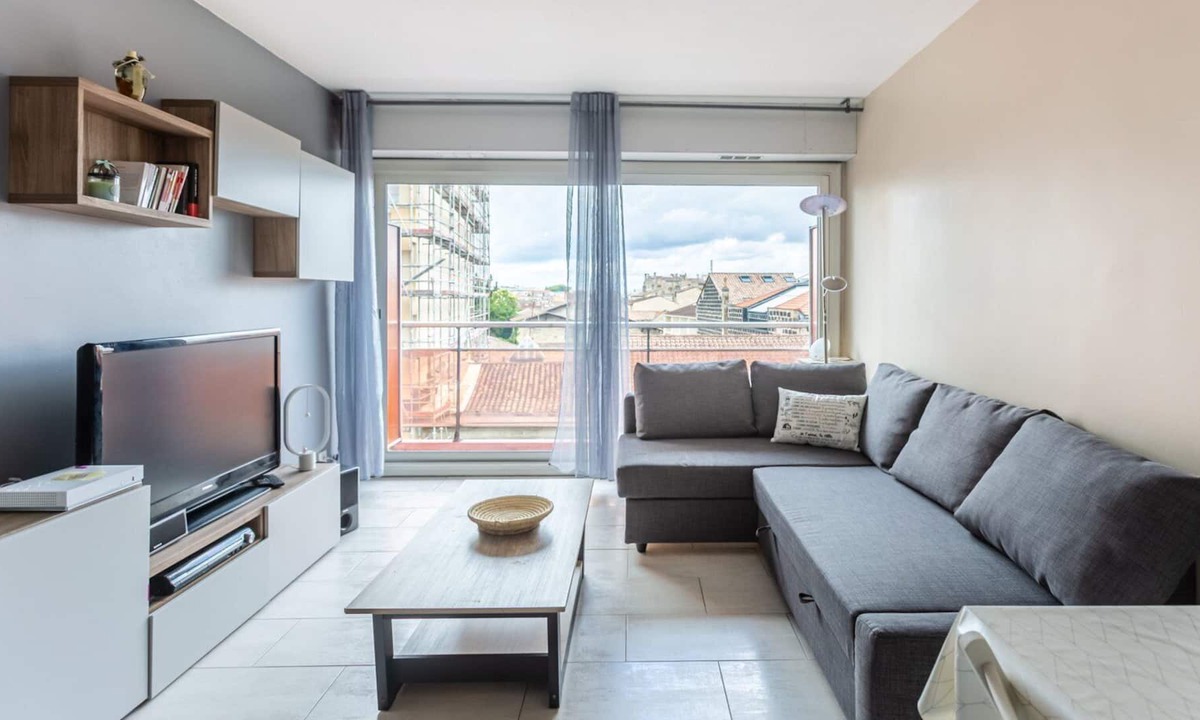 Nansouty-Saint-Genes Apartment | GuestReady - Ground floor apartment