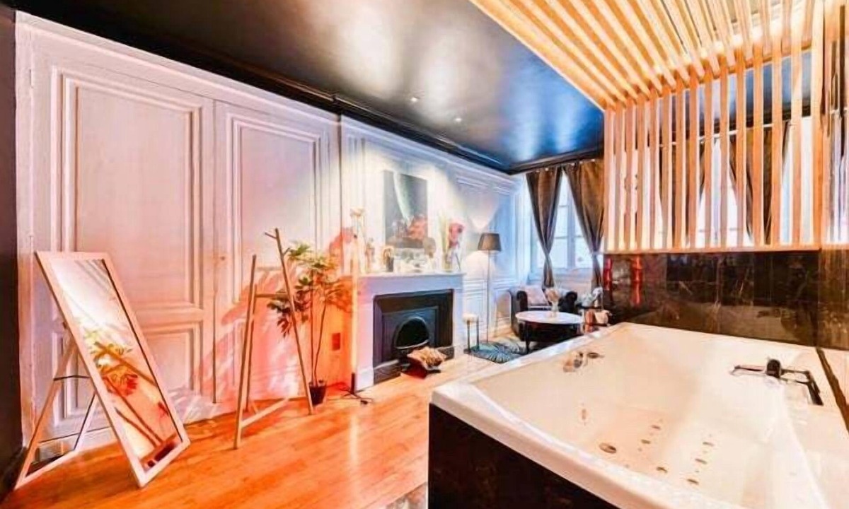 Terreaux - Bat d'argent Apartment | GuestReady - L'intime -Balneo Hyper Centre