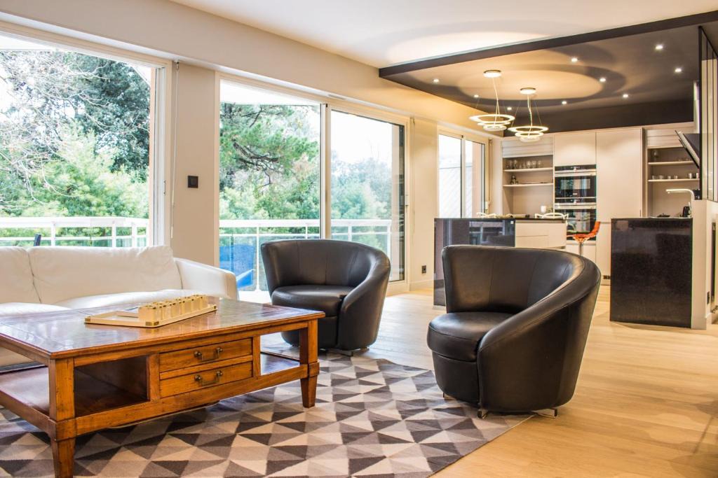 Biarritz Apartment | GuestReady - Spacious Apt with Terrace Pools