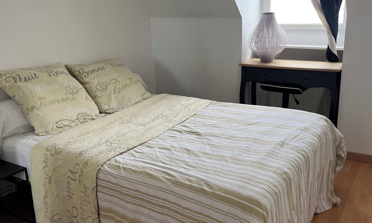 Savigny-le-Temple Bed & Breakfast | Guestroom