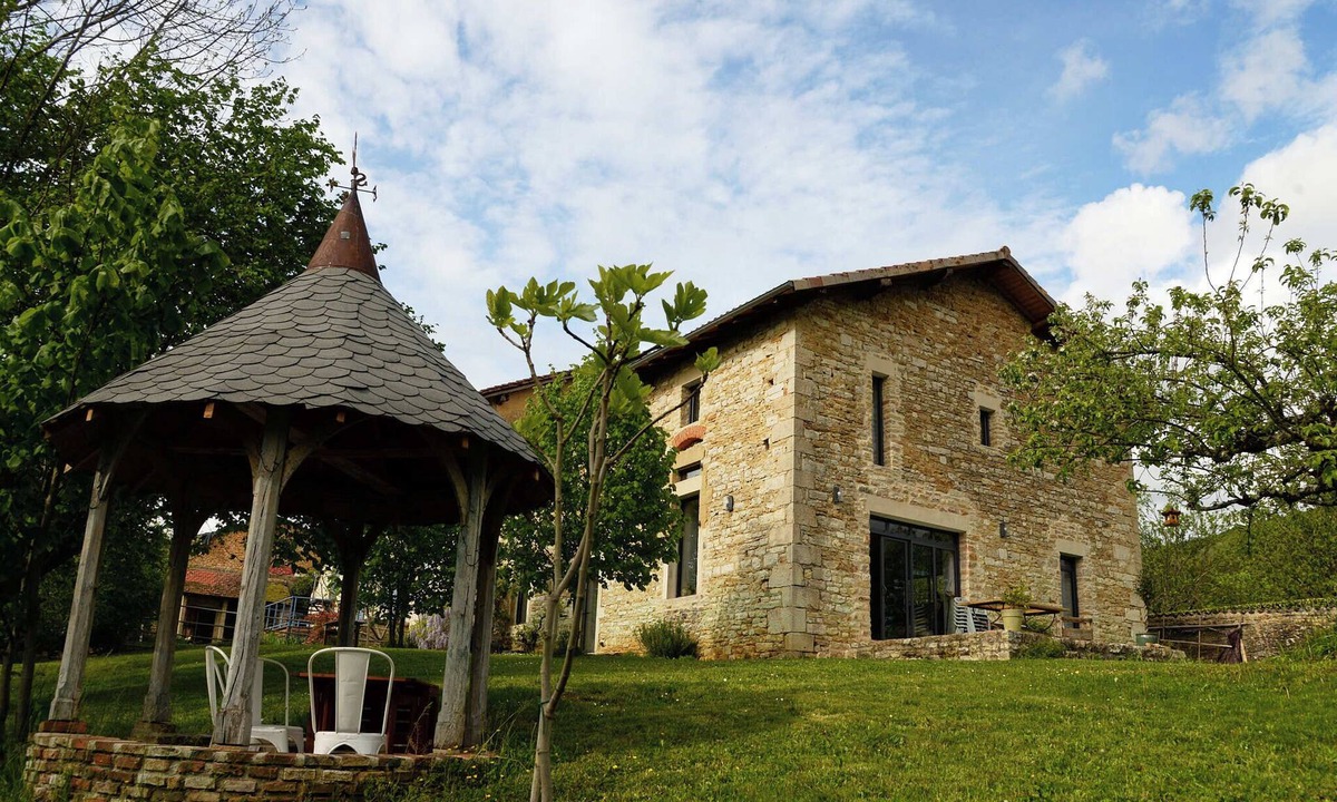 Verjon Bed & Breakfast | Guestroom in an ancient barn