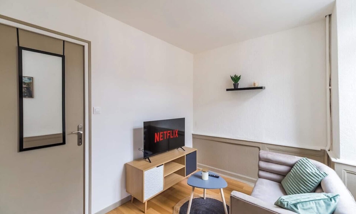 Guingamp Apartment | Guingamp centre, agreable T2