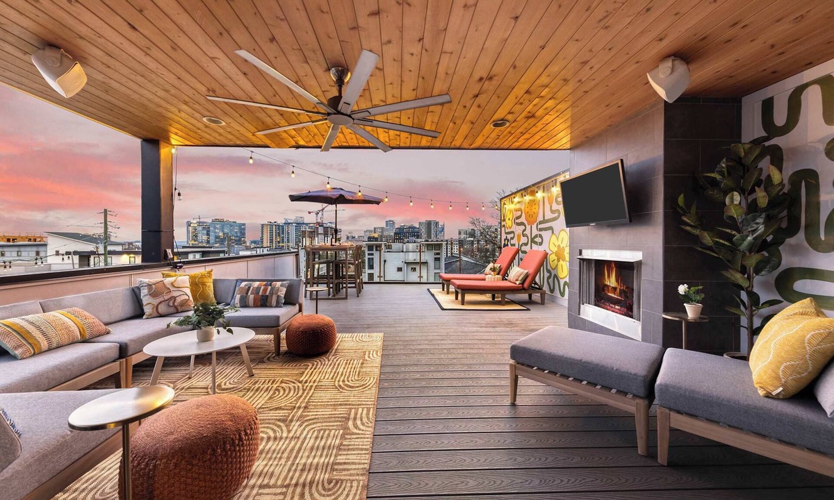 Edgehill House | Gulch House | Pool Retreat Near Broadway