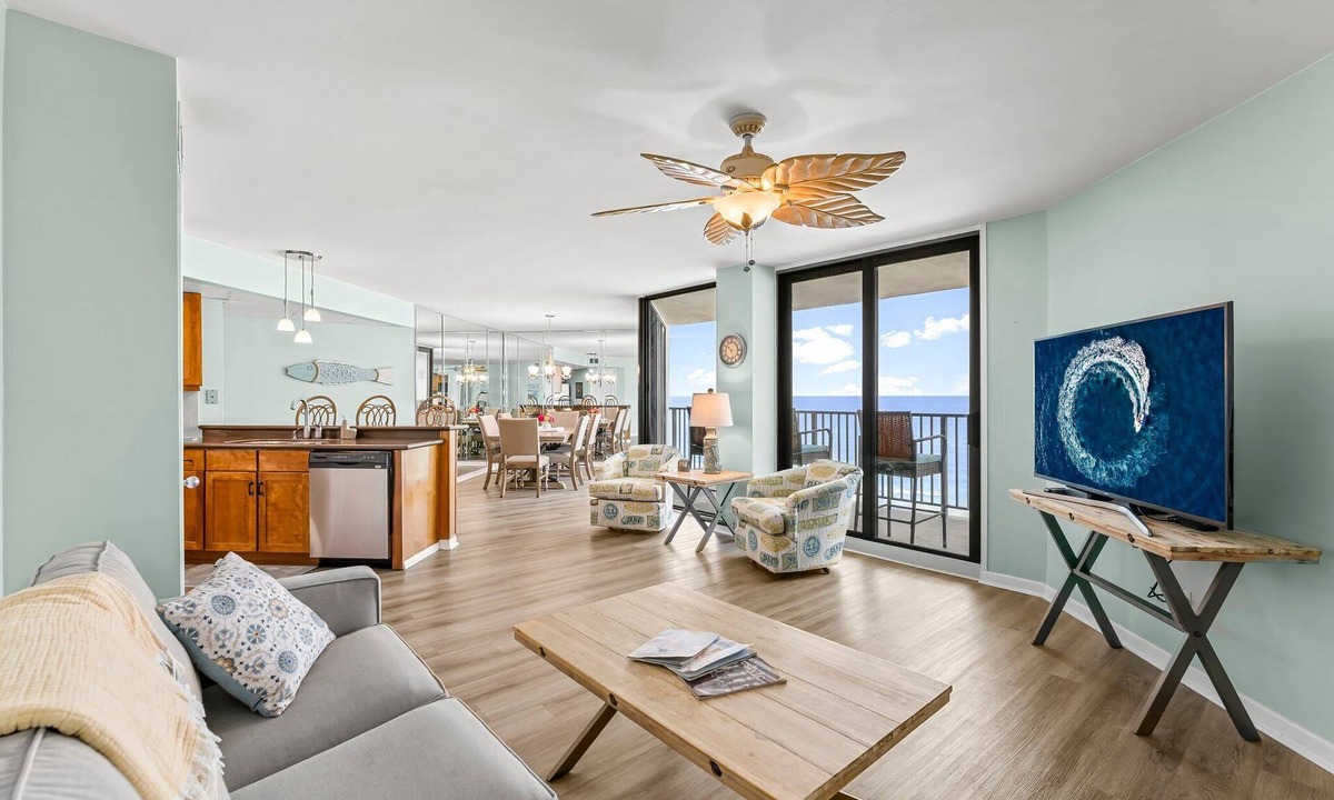 El Centro Beach Condo | GULF FRONT 2 Bedroom/2 Bath ~ Completely Updated @ Aqua Vista ~ New Listing ~ SPECIALS!