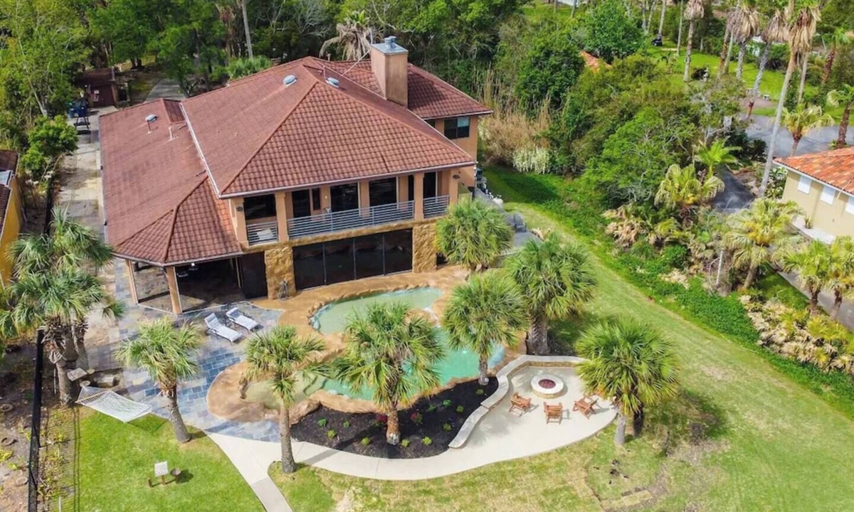 Clear Lake Shores House | Gulf Front Estate with Heated Pools, Private Pier, and Walk to the Boardwalk