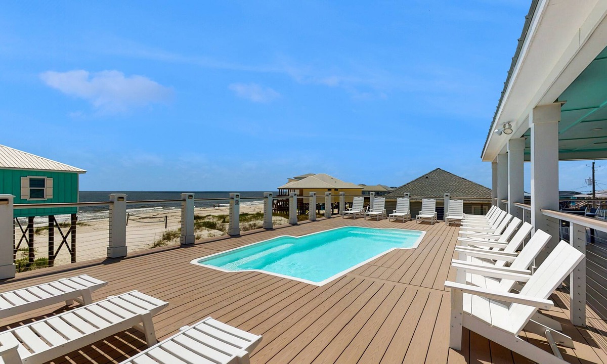 Dauphin Island House | Gulf-Front Oasis: Rooftop Heated Pool, Elevator & Dog-Friendly!