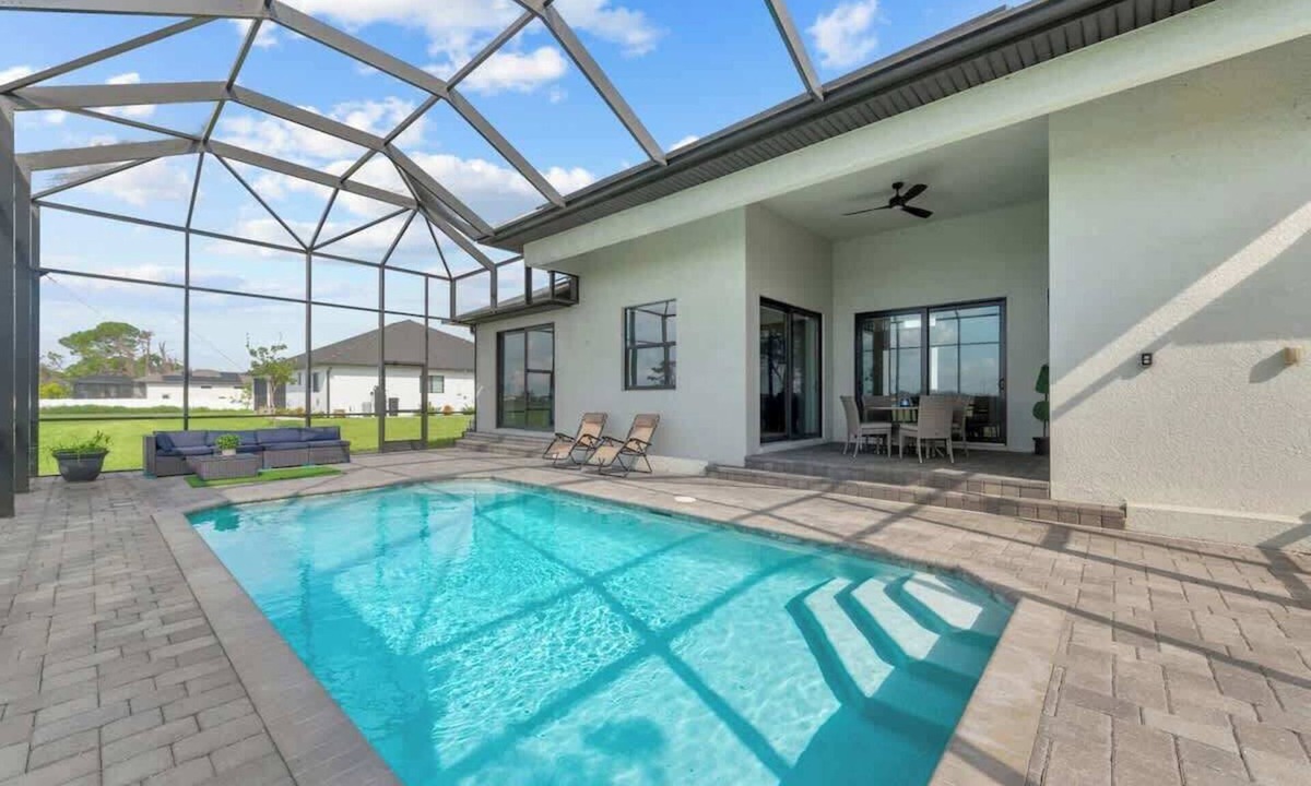 Burnt Store House | Gulfstream Vacation Home