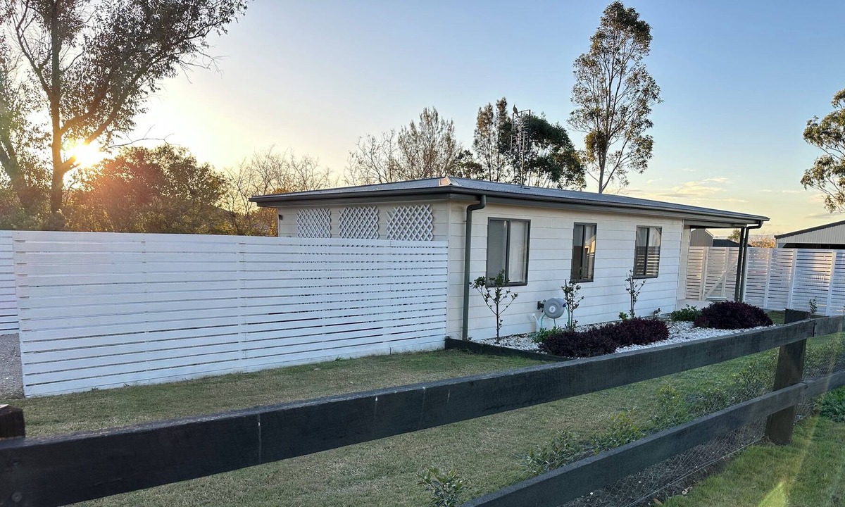 Louth Park House | Gullivers Guest House