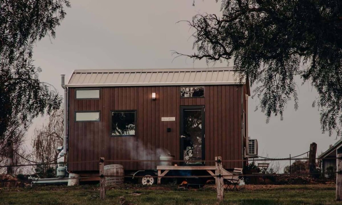 Macclesfield House | Gums n Roses by Tiny Away